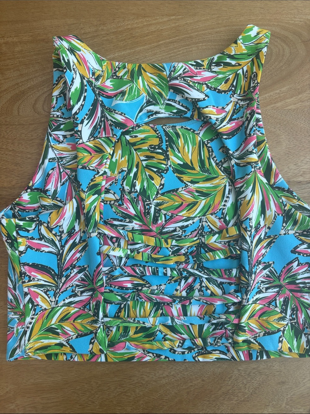 BECCA Blue Tropical Leaf Crop Top - Picture 2 of 6
